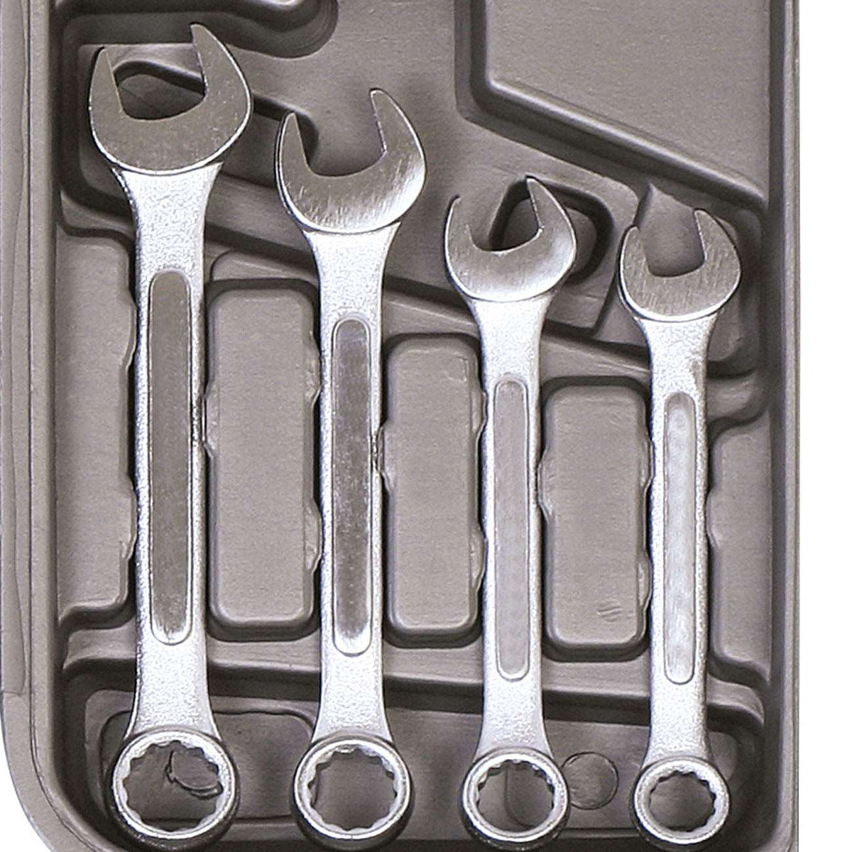 53 Piece Household Tool Kit - DT9408 - Prop and Piston