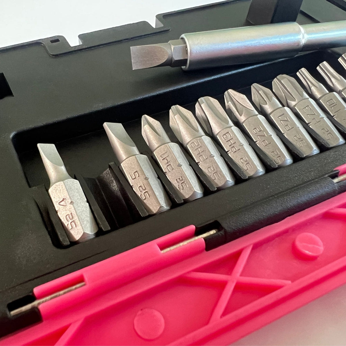 13-in-1 Ratcheting Screwdriver with Bit Set – Pink -- DT5021P - Prop and Piston