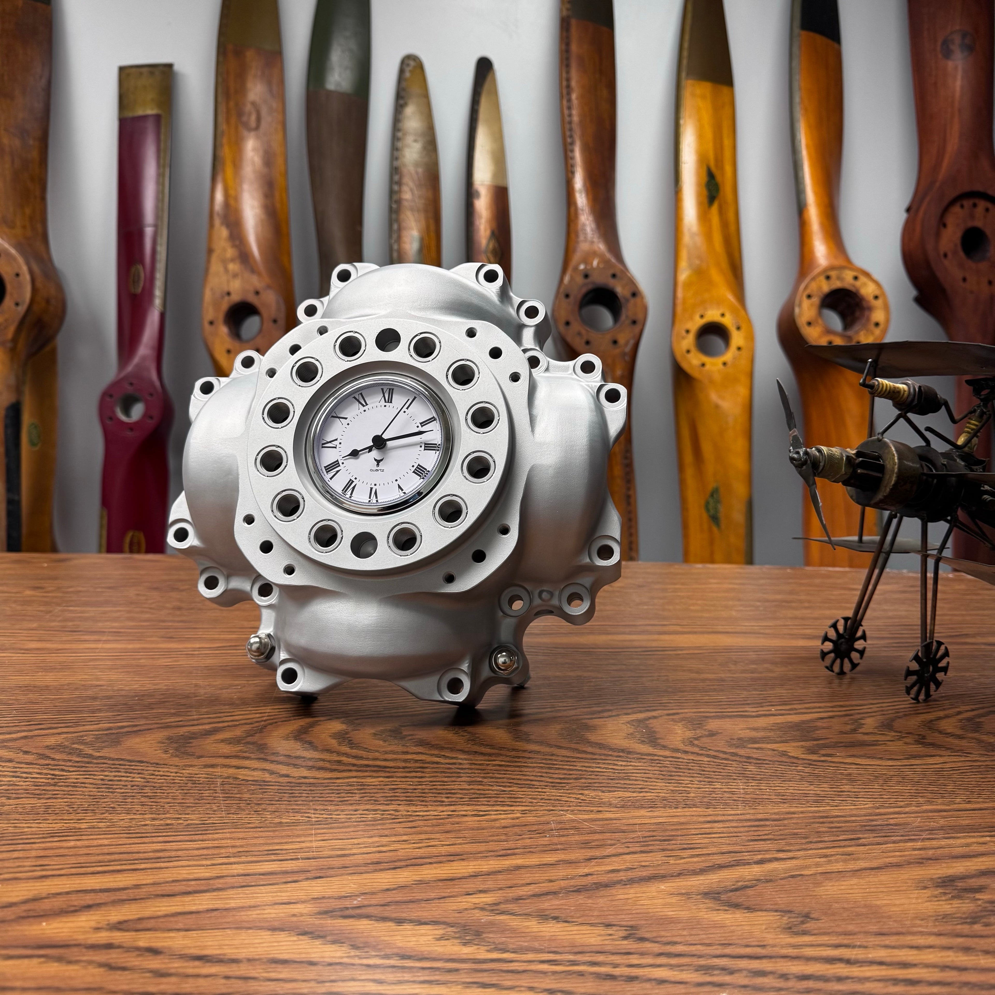 Hawker Beechcraft 1900D 14 Shot Airplane Propeller Hub Desk | Wall Clock