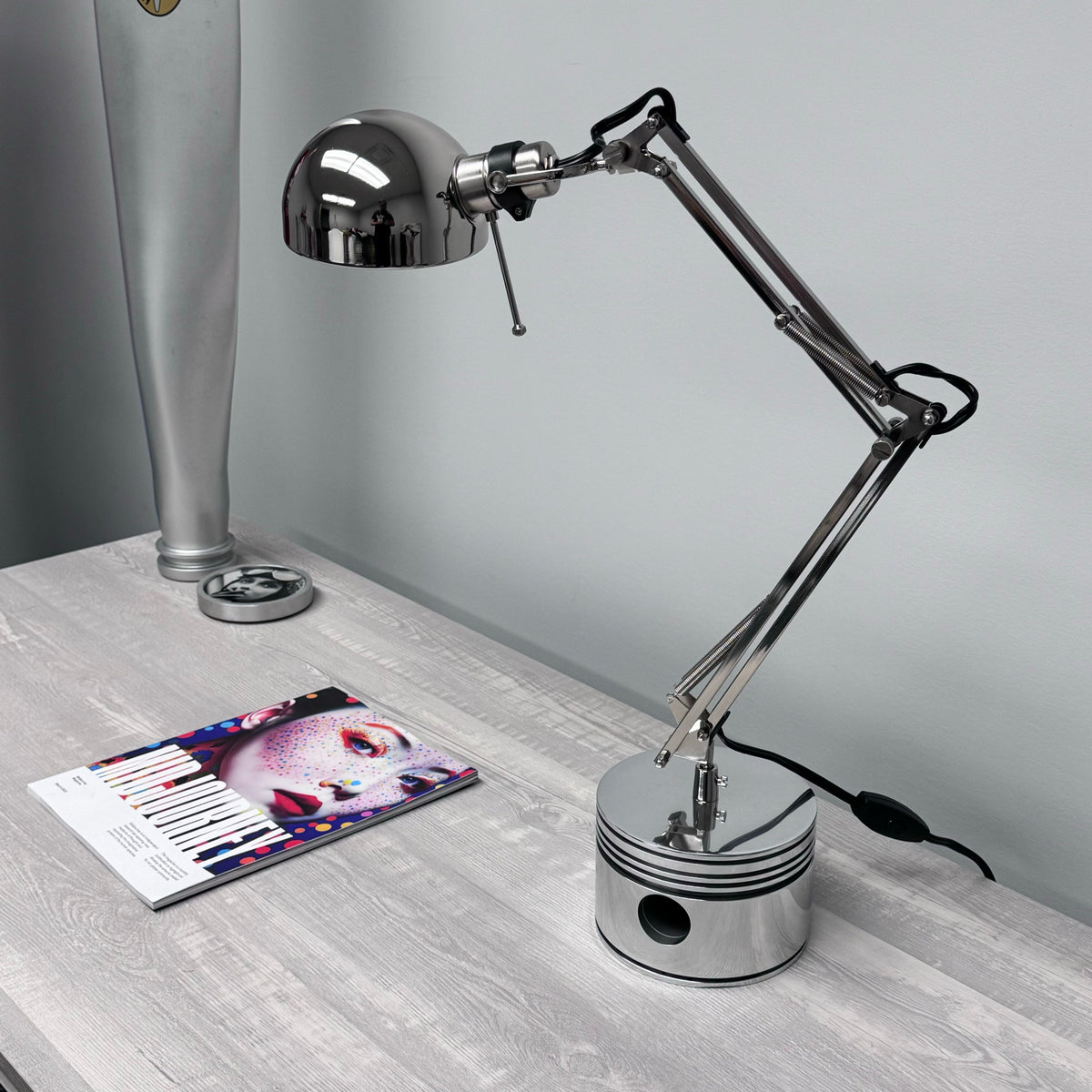 1940's Pratt & Whitney WWII R-2800 Corsair F4U Corsair Airplane Polished Chrome Radial Engine Piston Desk Task Lamp
