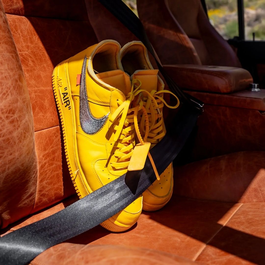Corona Yellow - Prop and Piston