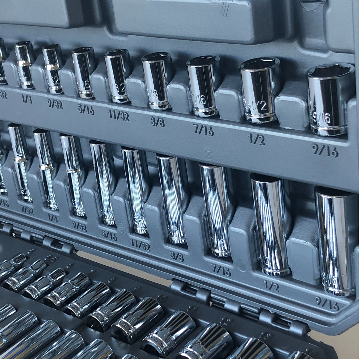 APOLLO TOOLS - DT0004-50 Piece ¼” Drive Socket Set - Prop and Piston