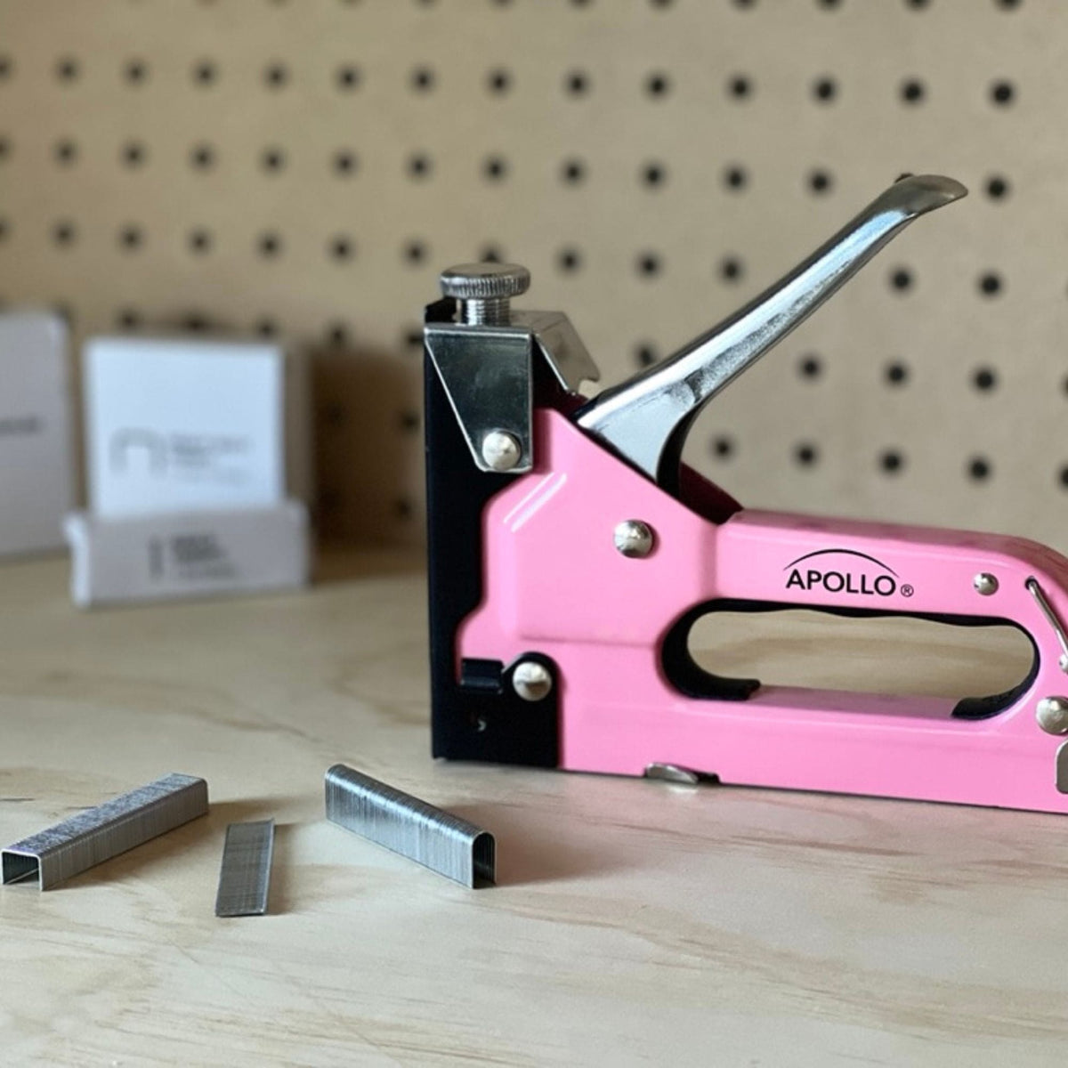 Pink Stapler with Power Adjustment Knob and 3000 Staples assortment-- DT5020P - Prop and Piston