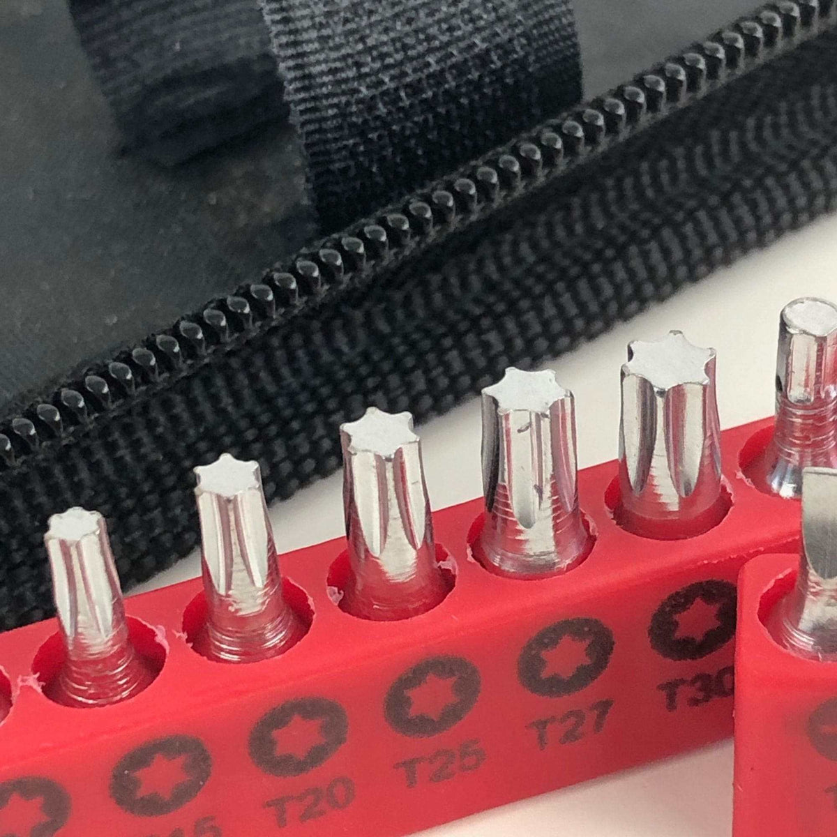 56 Piece Metric Auto Tool Set In Zipper Case - DT9775 - Prop and Piston