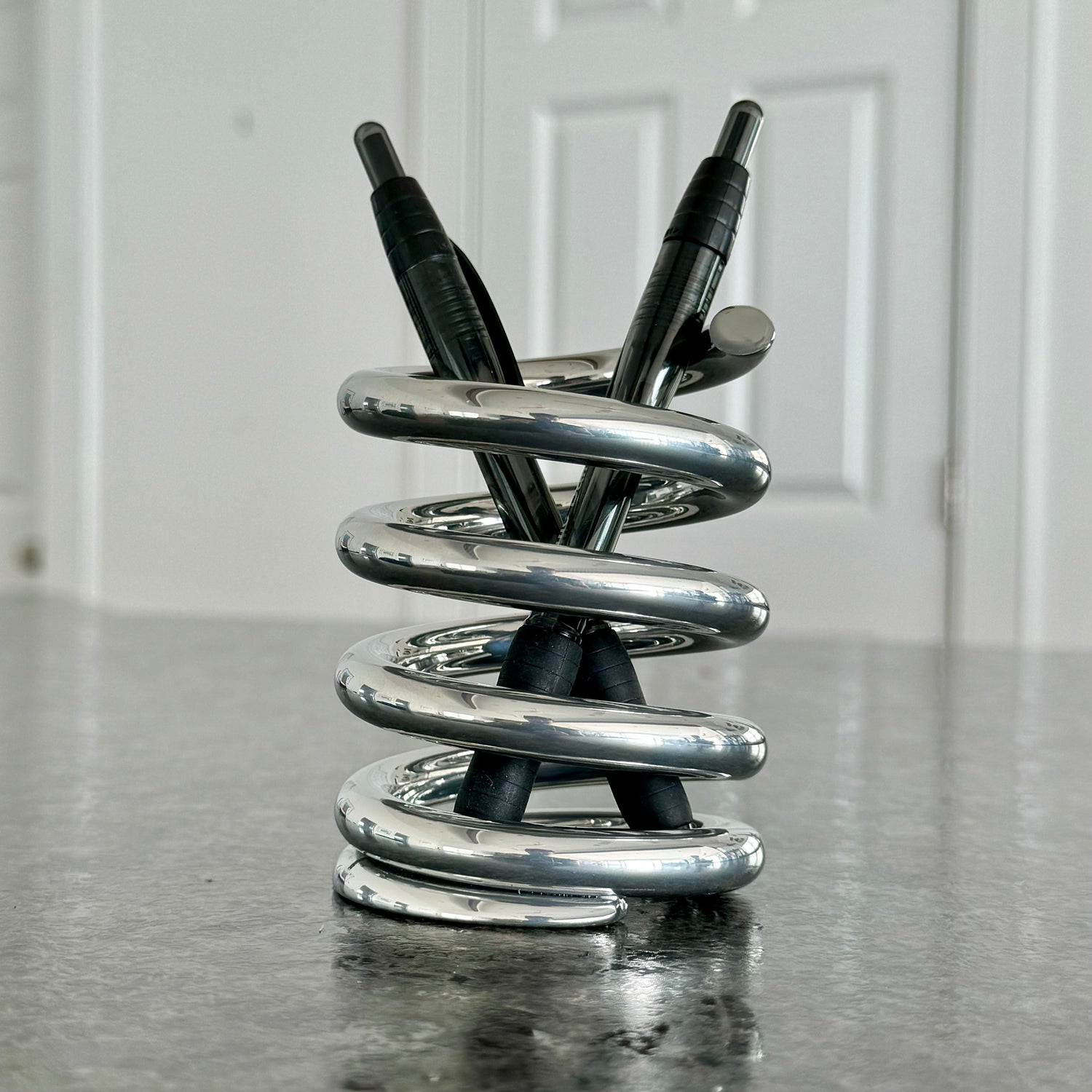 Spring Powder Coated Aviation Art Modern Mid Century Pencil Pen Holder (3-3/4 Inches)
