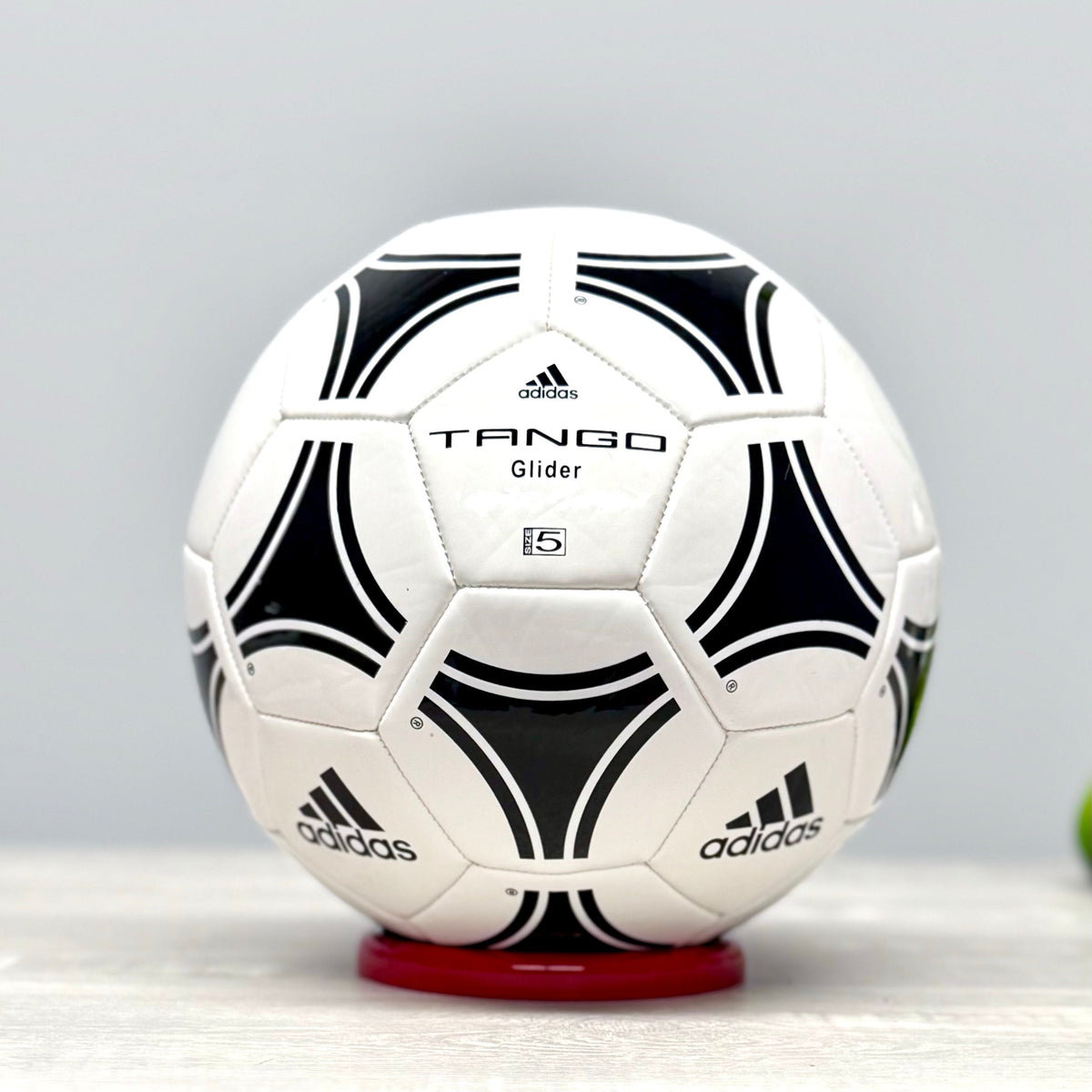 Ultra Premium 4-5/16" Steel Powdercoated Signed Game Used Soccer Ball Display Stand