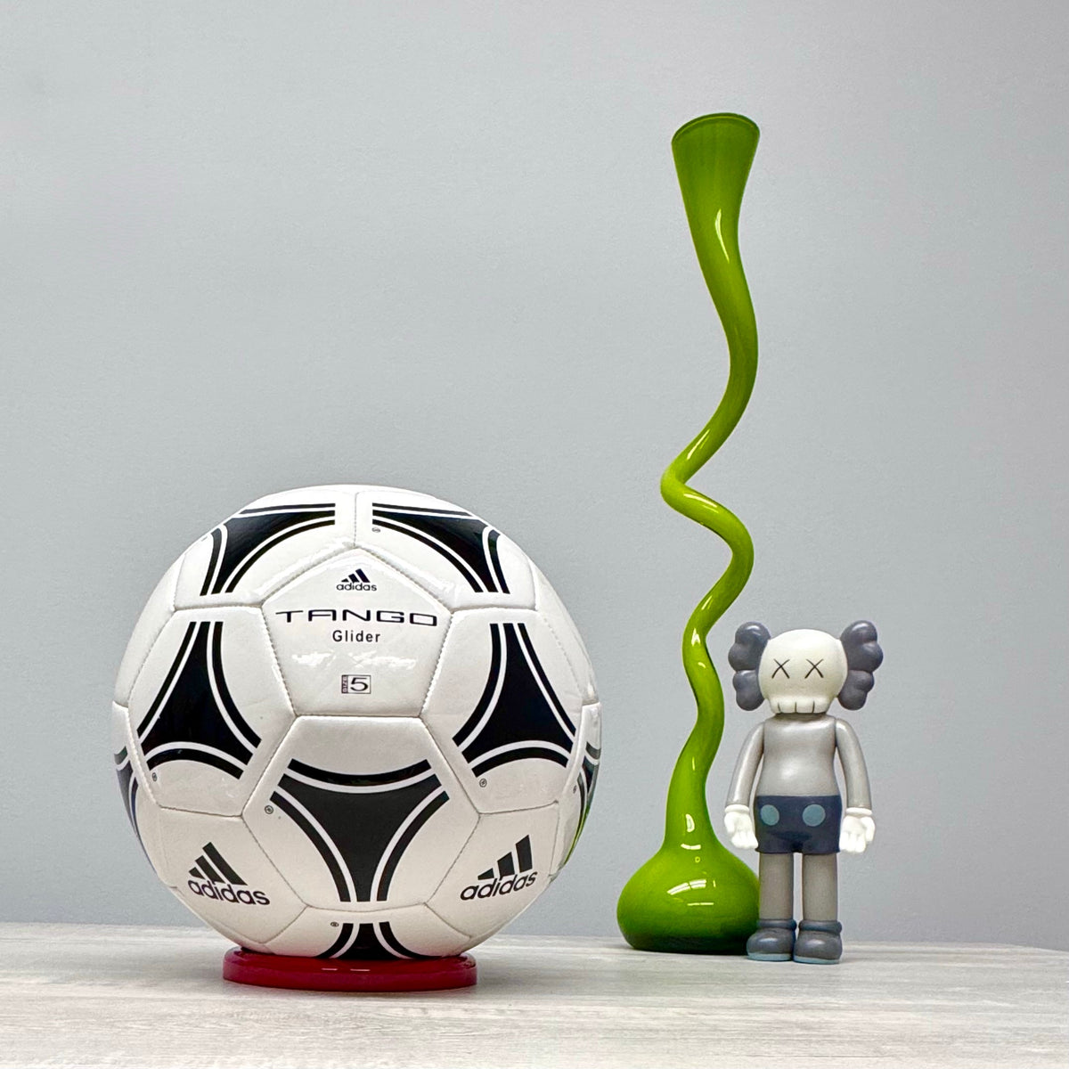 Ultra Premium 4-5/16" Steel Powdercoated Signed Game Used Soccer Ball Display Stand