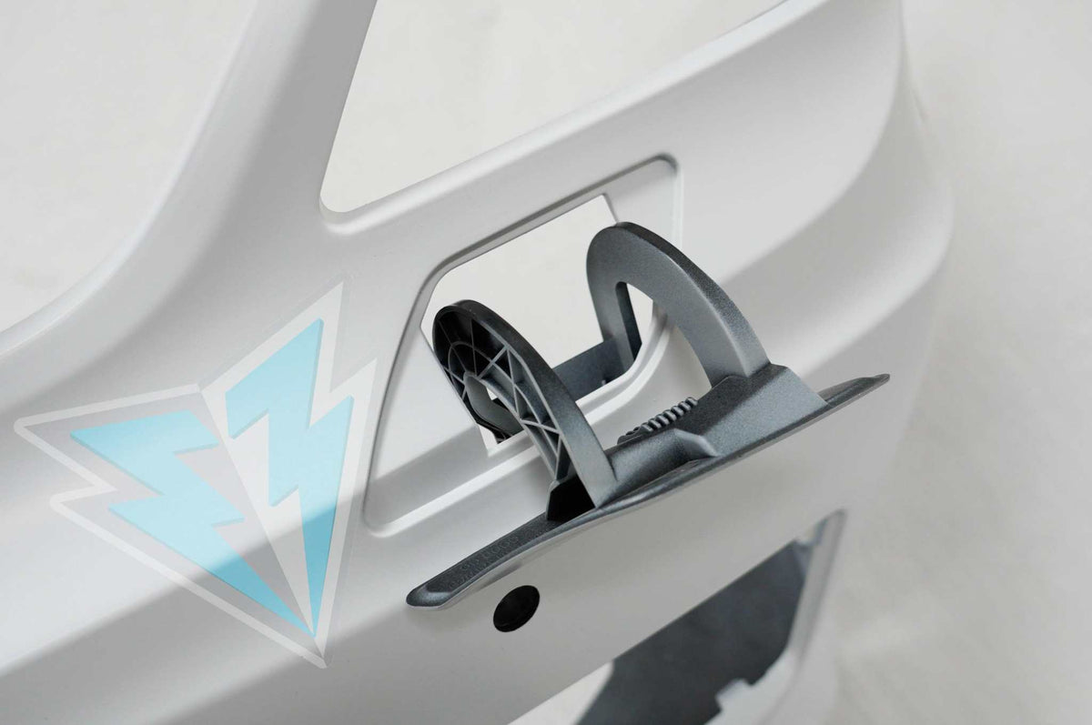 2010-2013 Mercedes Benz (W212) Pre-Facelift E63 AMG Style Front Bumper Conversion Kit (DRL Included) - Prop and Piston