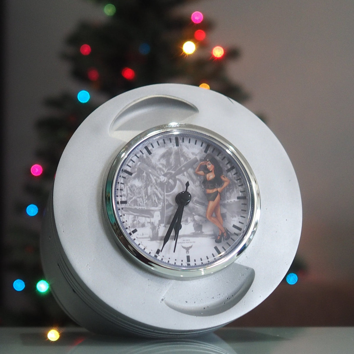 Pratt & Whitney F4U Corsair Pinup Girl R-2800 WWII Double Wasp Raw Radial Engine Piston Desk Clock - Prop and Piston