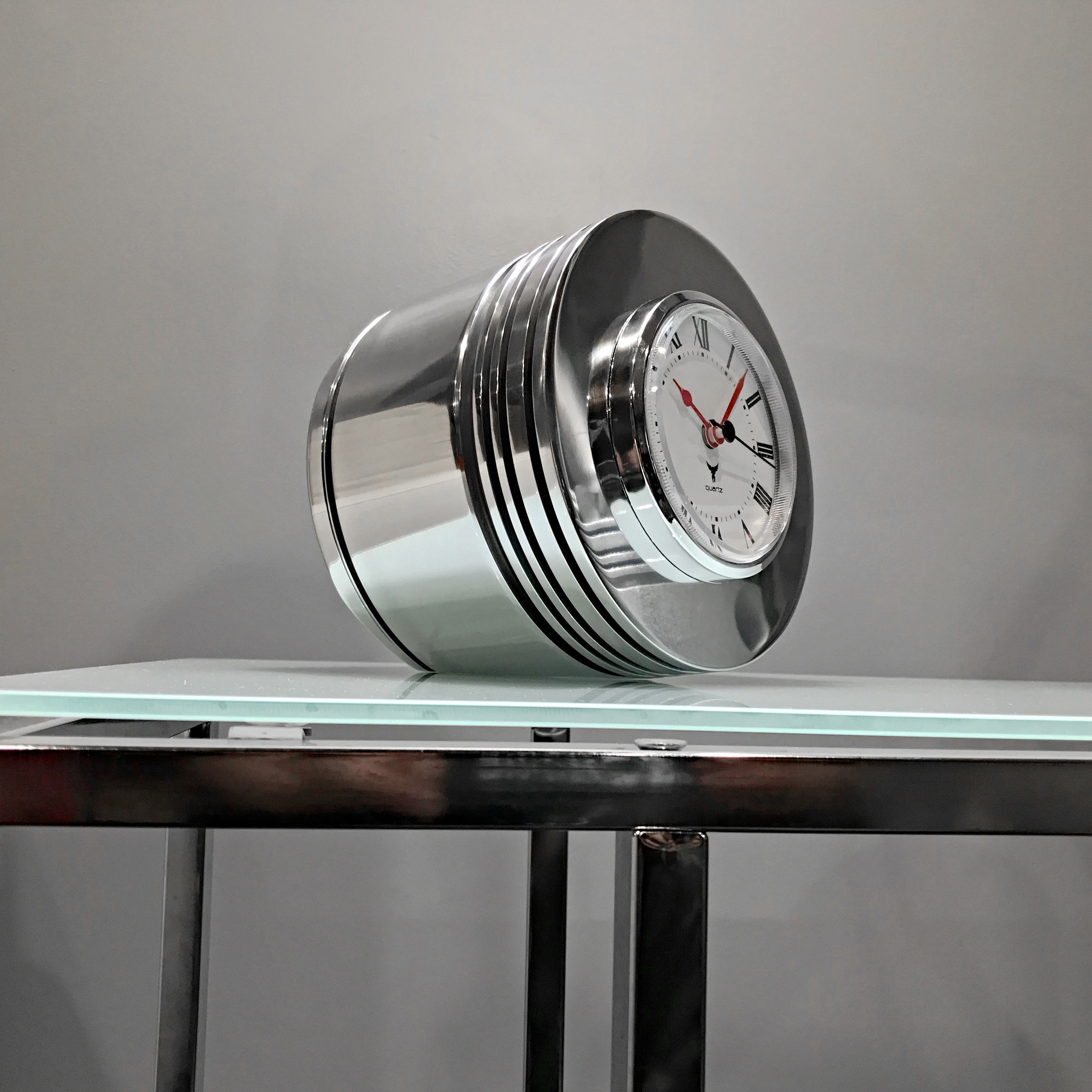 Pratt &amp; Whitney R-2800 F4U Corsair Fighter Airplane Radial Engine Chrome Piston Clock