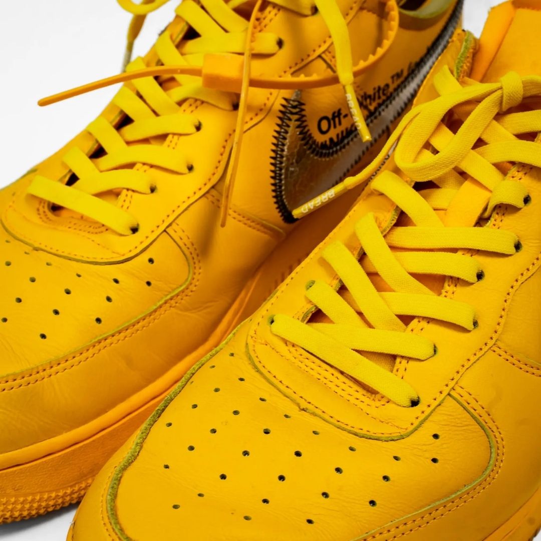 Corona Yellow - Prop and Piston