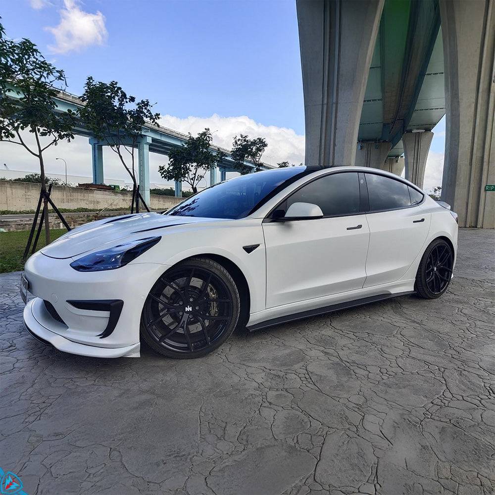 CUSTUNING Tesla Model 3 Side Skirts (Pair) – Prop and Piston