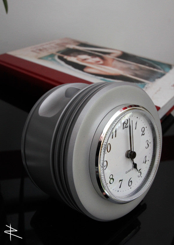 J-Cobs WWII Boeing Stearman Warbird Radial Engine Piston Desk Clock (Raw Edition) - Prop and Piston